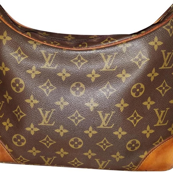 VINTAGE Handbags - TRADE PLUS GOODIES 🧘‍♀️